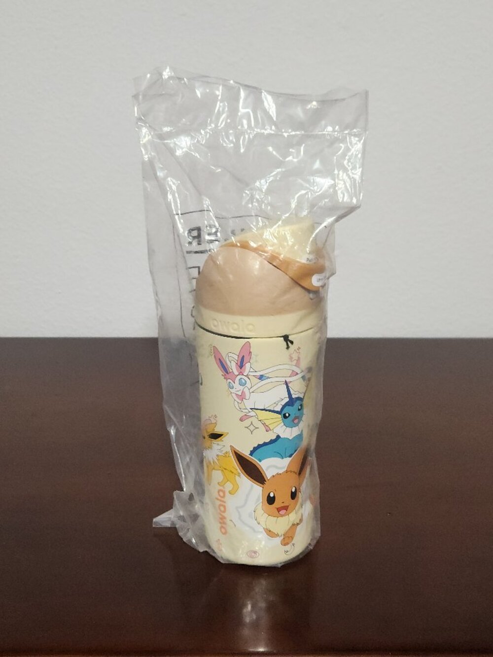 Pokemon x Owala Eevee Evolutions FreeSip 16oz Isulated Stainless Water Bottle